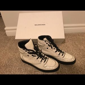 Balenciaga shoes size 39